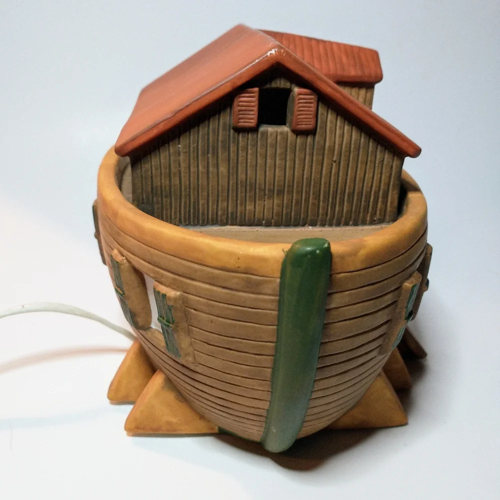 Noah’s Ark Night Light Boat Figurine by Figi Graphic 1998 Tested Works Religious